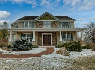 92 Country Hill Rd, Lewisburg, PA 17837