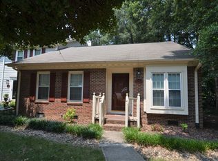 2416 Mapleton Ln, Raleigh, NC 27613