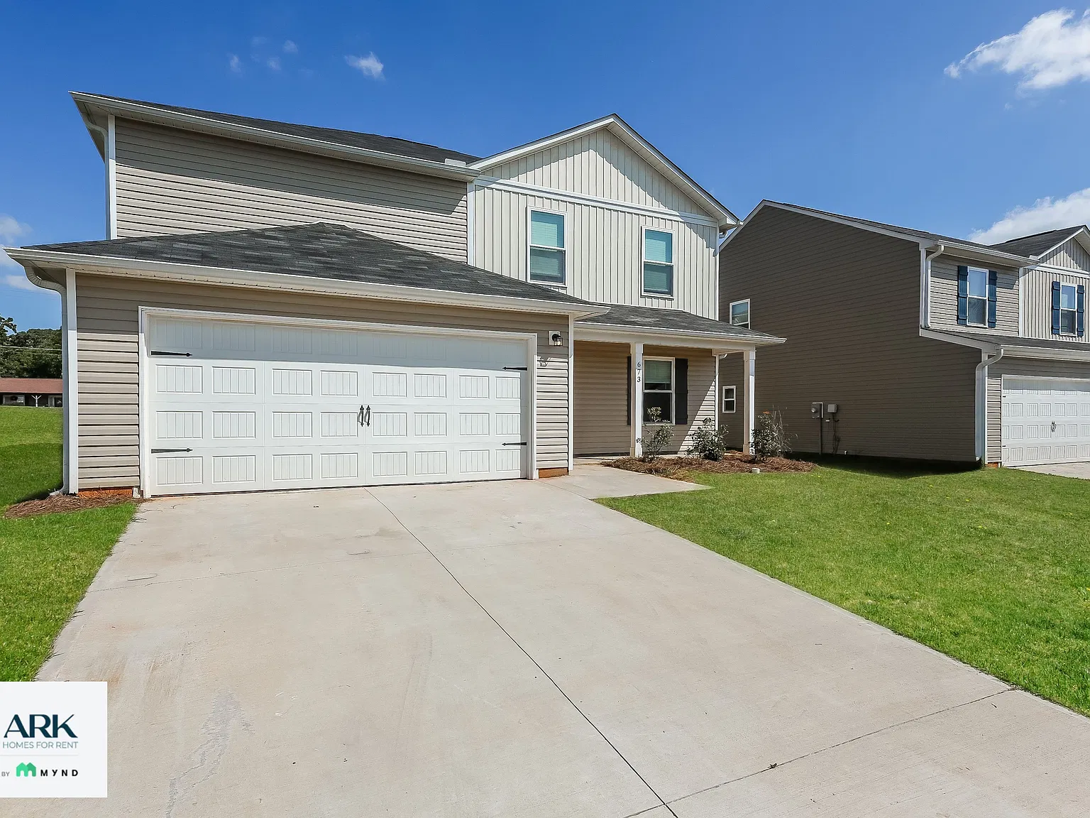 5 bed, 3.0 bath, 2180 sqft, $2,095 — Photo 2