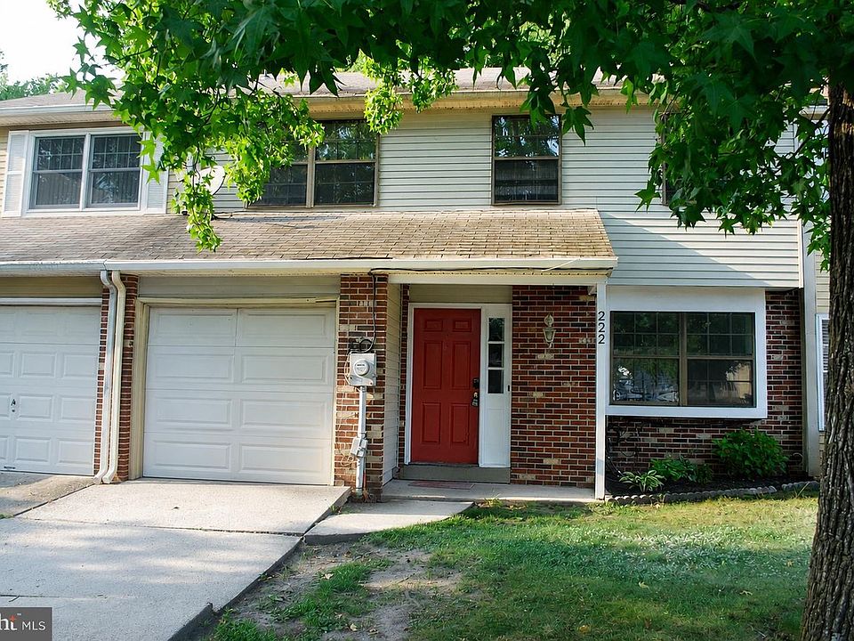 1st image of 222 Shady Ln