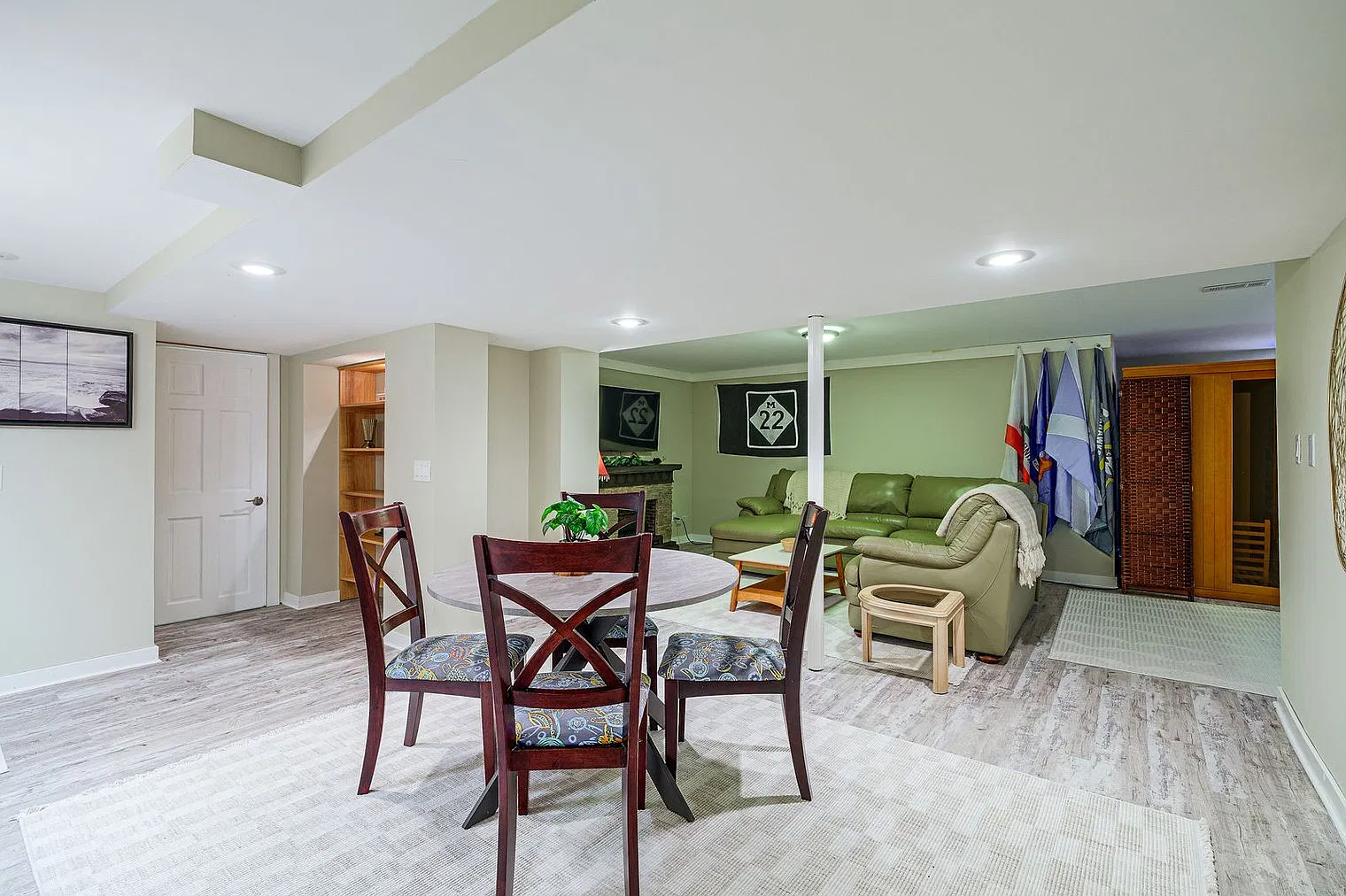 5 bed, 3.0 bath, 3896 sqft, $8,958 — Photo 4