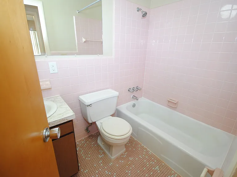 512 N Ashley St — Photo 7