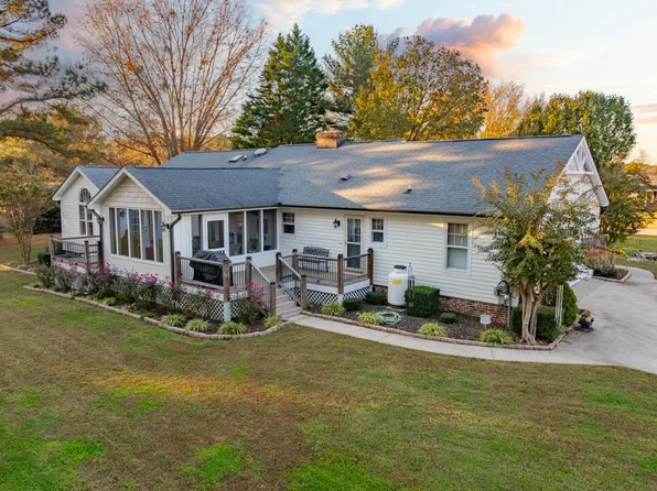 185 Franklin Ln, Henderson, NC 27537