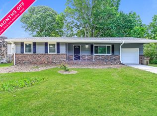 228 Leafwood Ln, Riverdale, GA