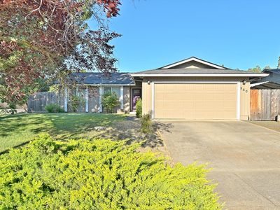 960 N Rose St, Phoenix, OR, 97535