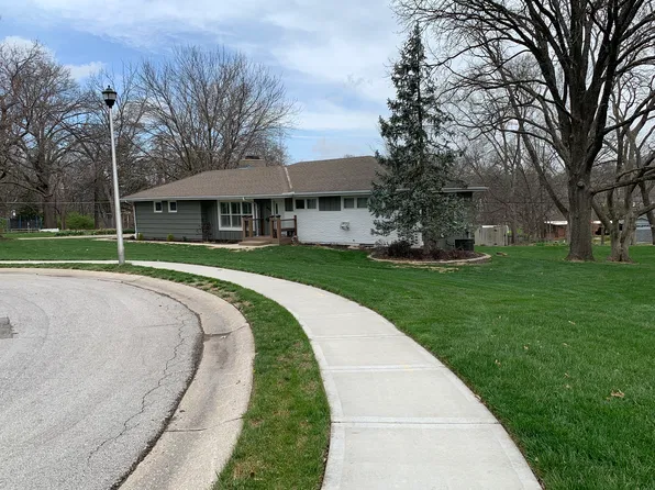 6611 Burnham St, Mission, KS 66202
