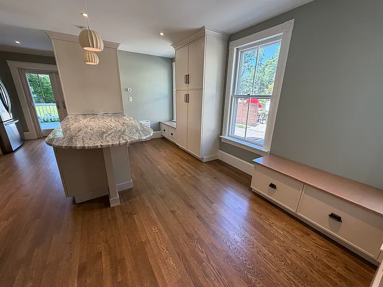 15 Gill St — Photo 8