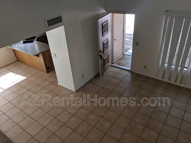 819 N College Ave #I124 — Photo 21