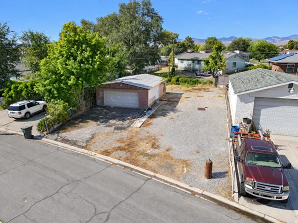 6936 S Columbia Dr, West Jordan, UT 84084