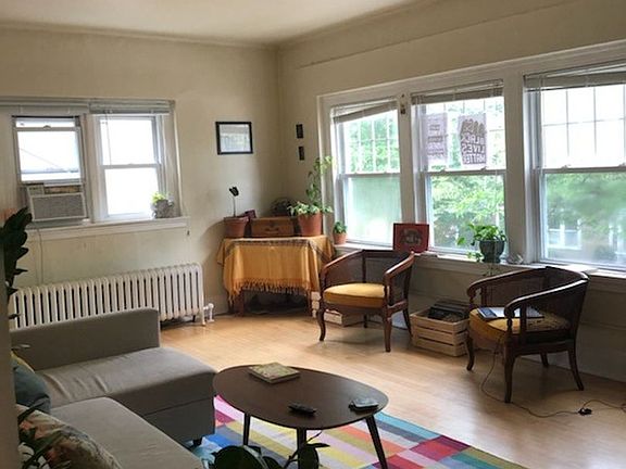 3rd image of 1544 N Humboldt Ave APT 10