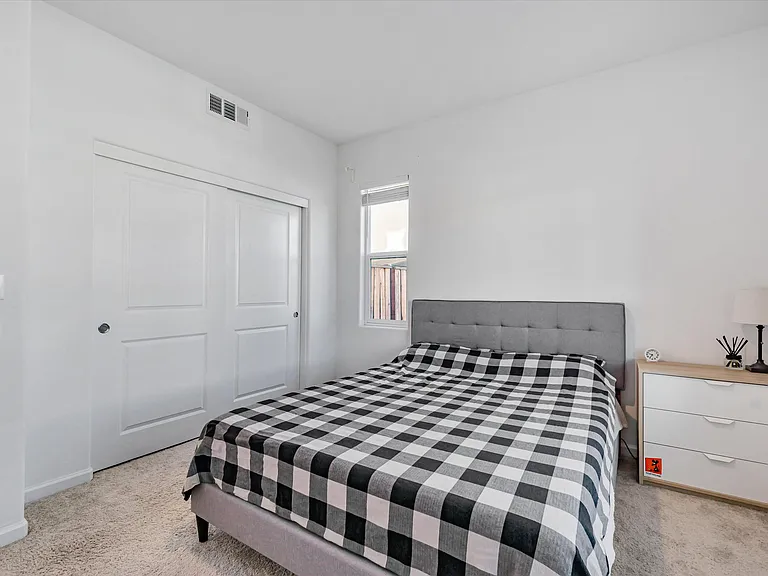 5319 Hames Valley Ln — Photo 40