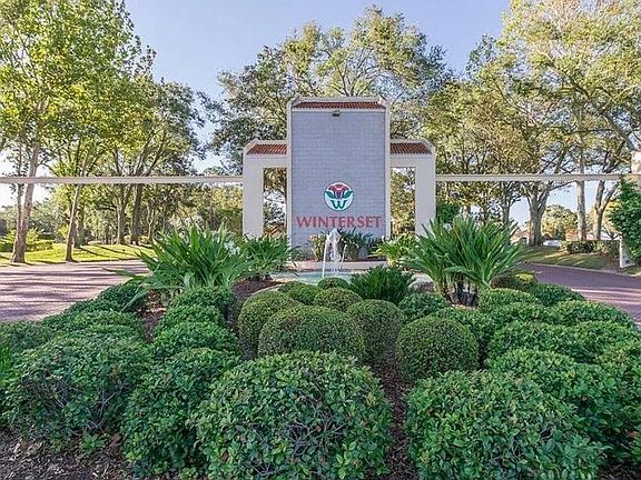 3rd image of 702 Magnolia Pl #702
