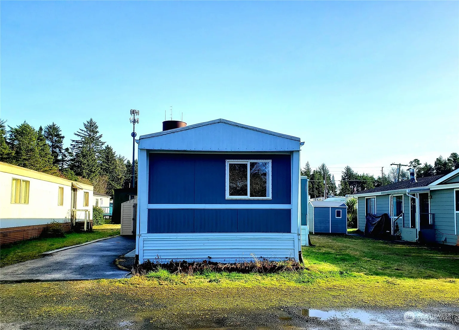 1845 S Montesano Street #402 photo 1