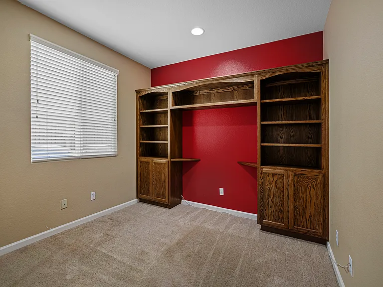 729 Copperfield Ct — Photo 17