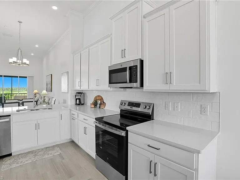 11861 Venetian Lagoon Dr — Photo 9