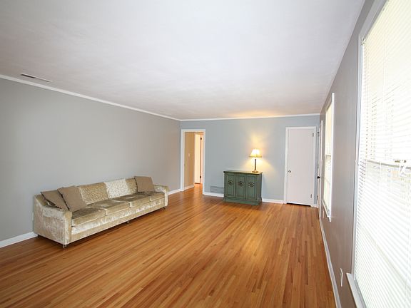 4th image of 3301 McDow Ave NW
