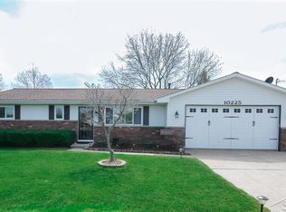 10225 Tittabawassee Rd, Freeland, MI 48623