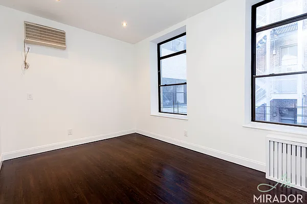 Rented by Mirador Real Estate | media 13