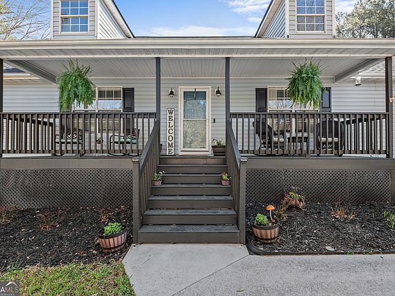 3rd image of 466 Grove Pointe Ct