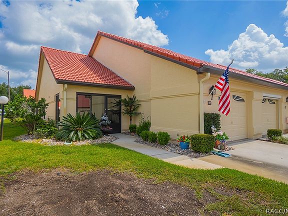 3rd image of 2022 Forest Dr