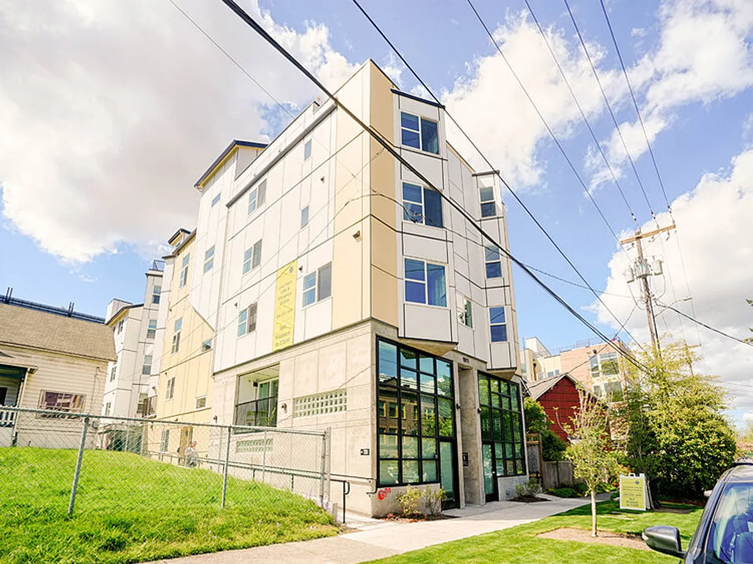 Madison 2.0 Studios — Photo 1