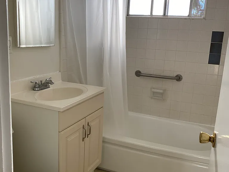 11610 Iowa Ave #7 — Photo 5