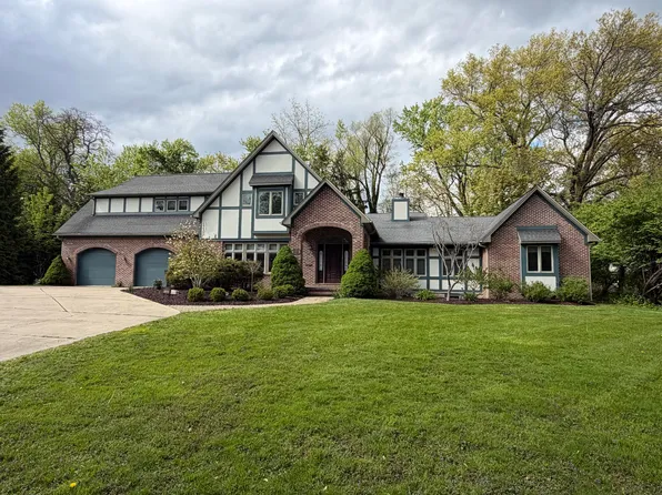2135 Tuomy Rd, Ann Arbor, MI 48104