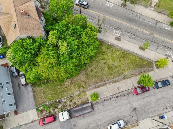 5-19 Bernon St, Providence, RI 02908