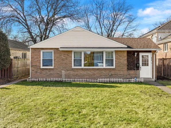 9028 Linder Ave, Morton Grove, IL 60053