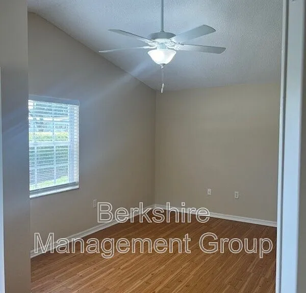 1106 Brook Meadow Dr — Photo 4