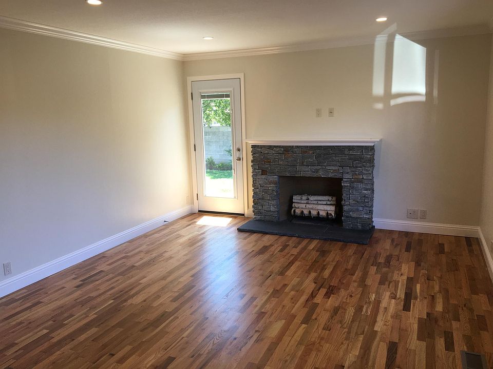 1st image of 279 Eastside Dr