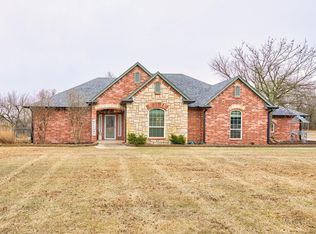 1805 Oakleaf Dr, Blanchard, OK 73010