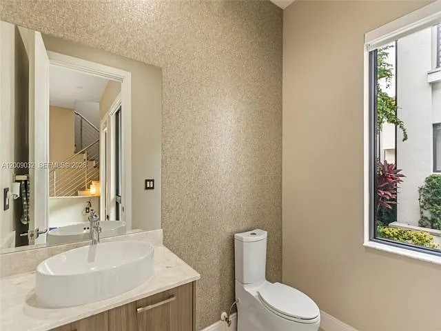 8249 NW 46th St — Photo 15