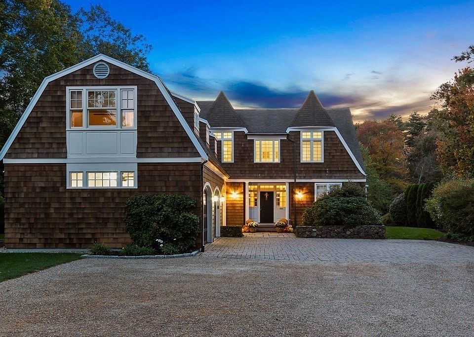 208 Hart St, Beverly, MA 01915 MLS 73158284 Zillow