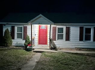 809 & 811 S Harkless St, Independence, MO 64050