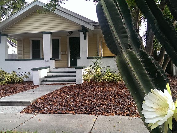 2nd image of 2211 2nd Ave N #1