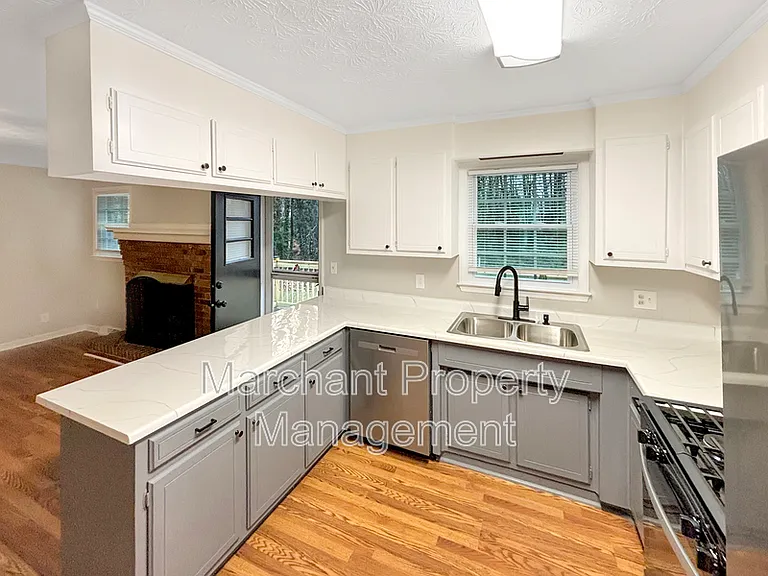 15 Wood Cir — Photo 8