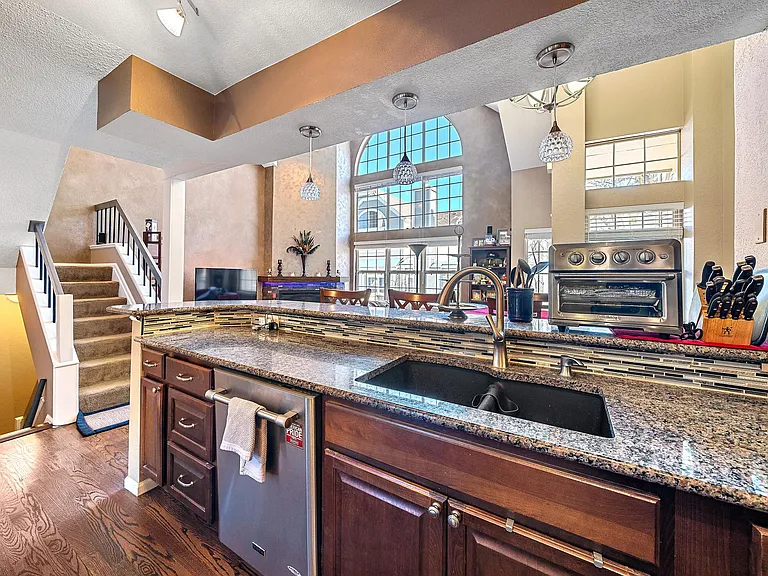 5861 W Atlantic Pl — Photo 11