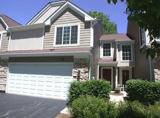 84 Cambridge Ave, Streamwood, IL