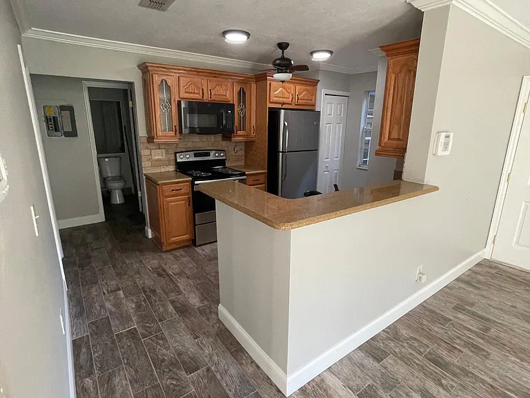 937 Birmingham Ct #105 — Photo 5