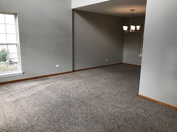 5th image of 2848 Sun Valley Dr