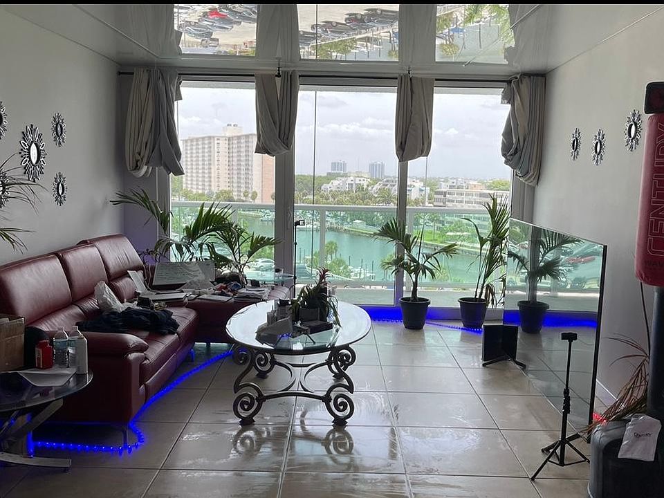 1st image of 100 Bayview Dr APT 803