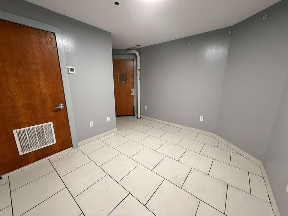 2nd image of 60 Coleman St #O1k