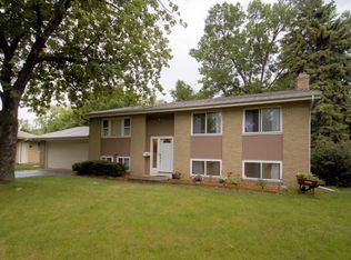 8213 Johnson Cir, Bloomington, MN 55437