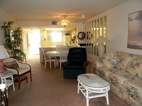 4th image of 3310 Loveland Blvd Unit 1008