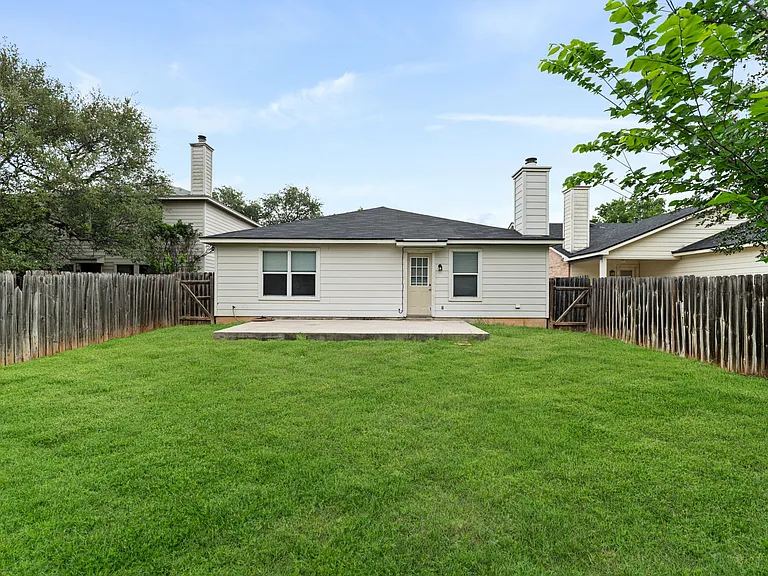 3950 Canyon Pkwy — Photo 30