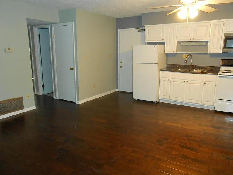 1291 Forsythe Ave #A — Photo 4