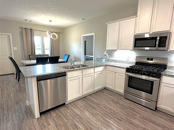 2nd image of 1454 Road 5102