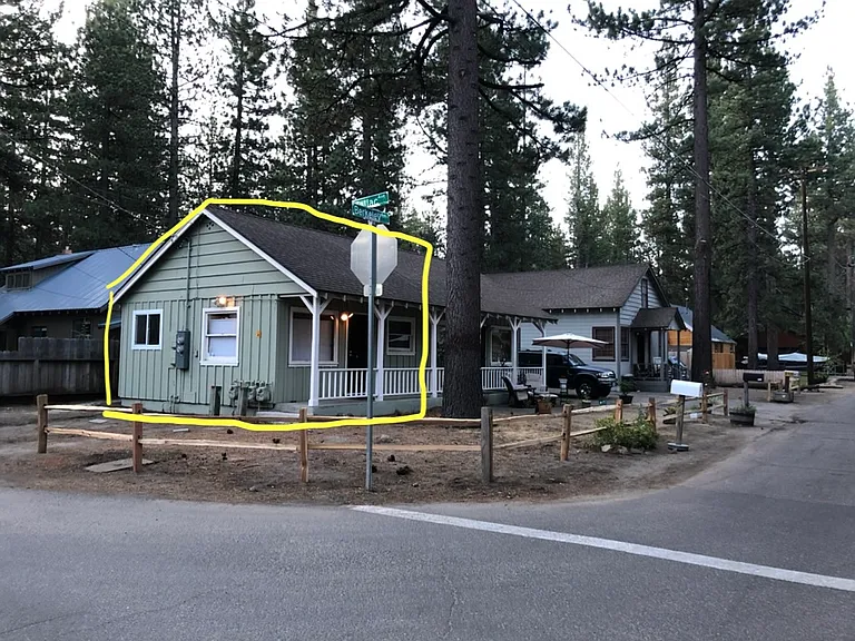 3100 Berkeley Ave #C — Photo 1