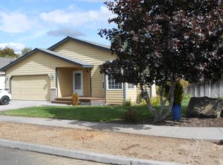 3196 NE Woodbury Ct, Bend, OR 97701